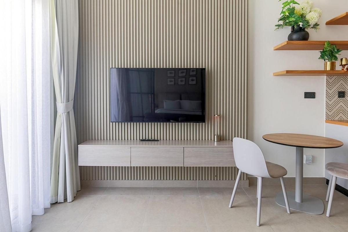 Cozy 1 Bdr With Pool And Access Apartment Dubai