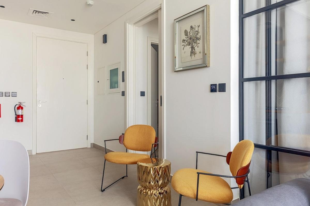 Apartment Cozy 1 Bdr With Pool And Access *