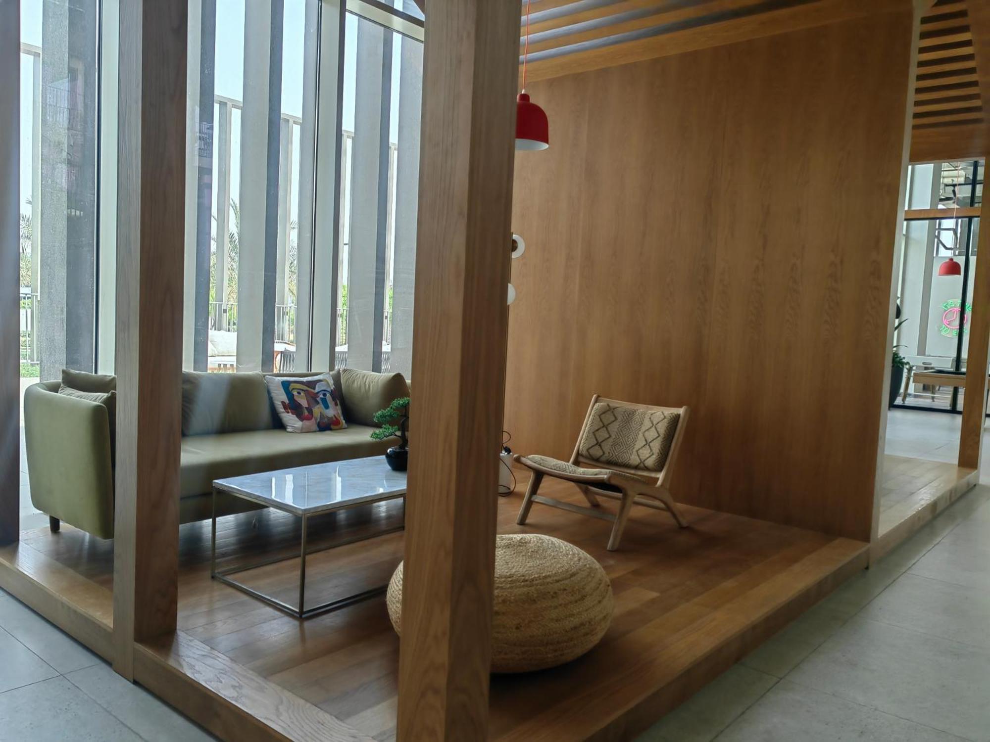 Cozy 1 Bdr With Pool And Access Apartment Dubai