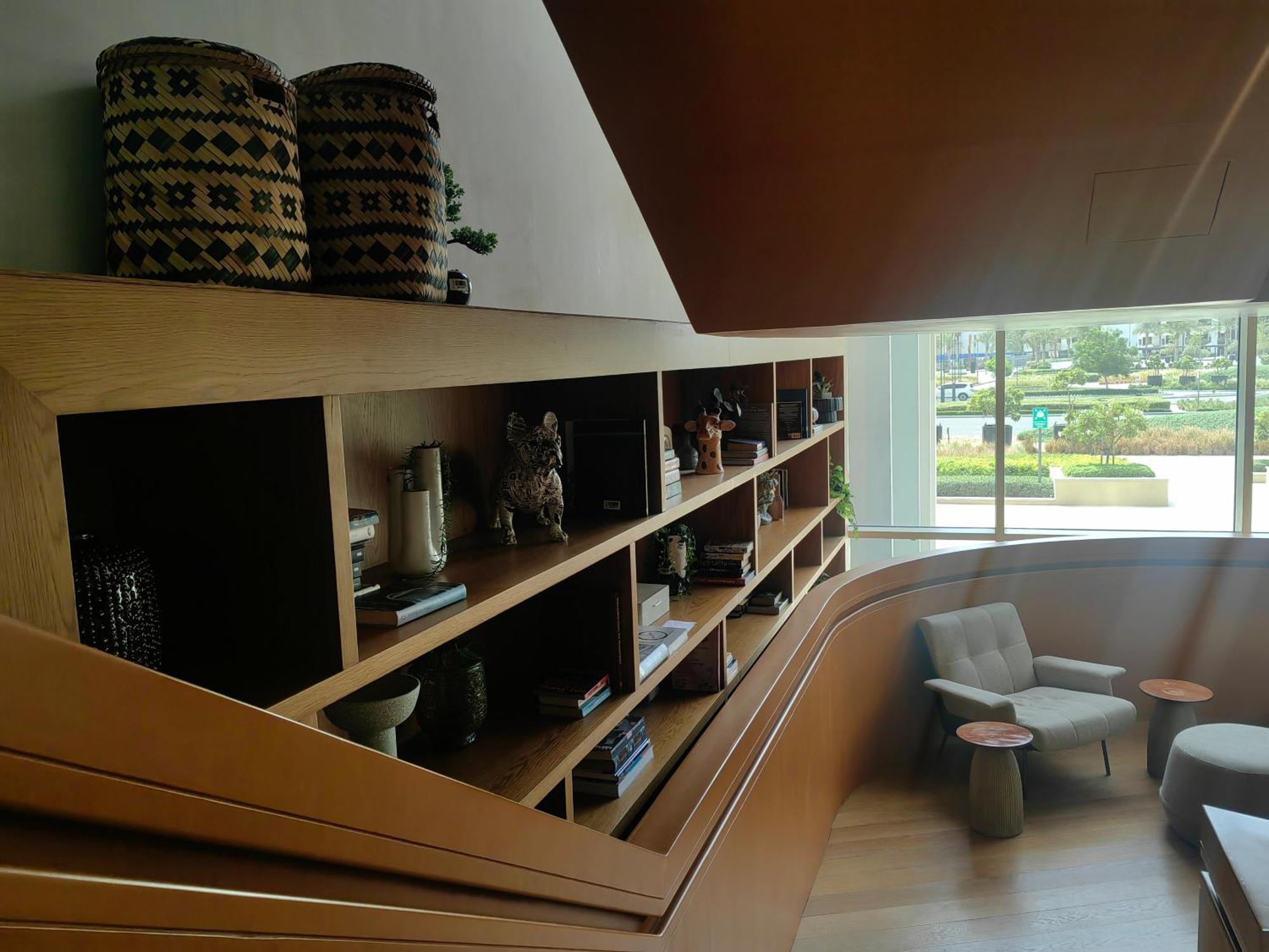 Apartment Cozy 1 Bdr With Pool And Access Dubai