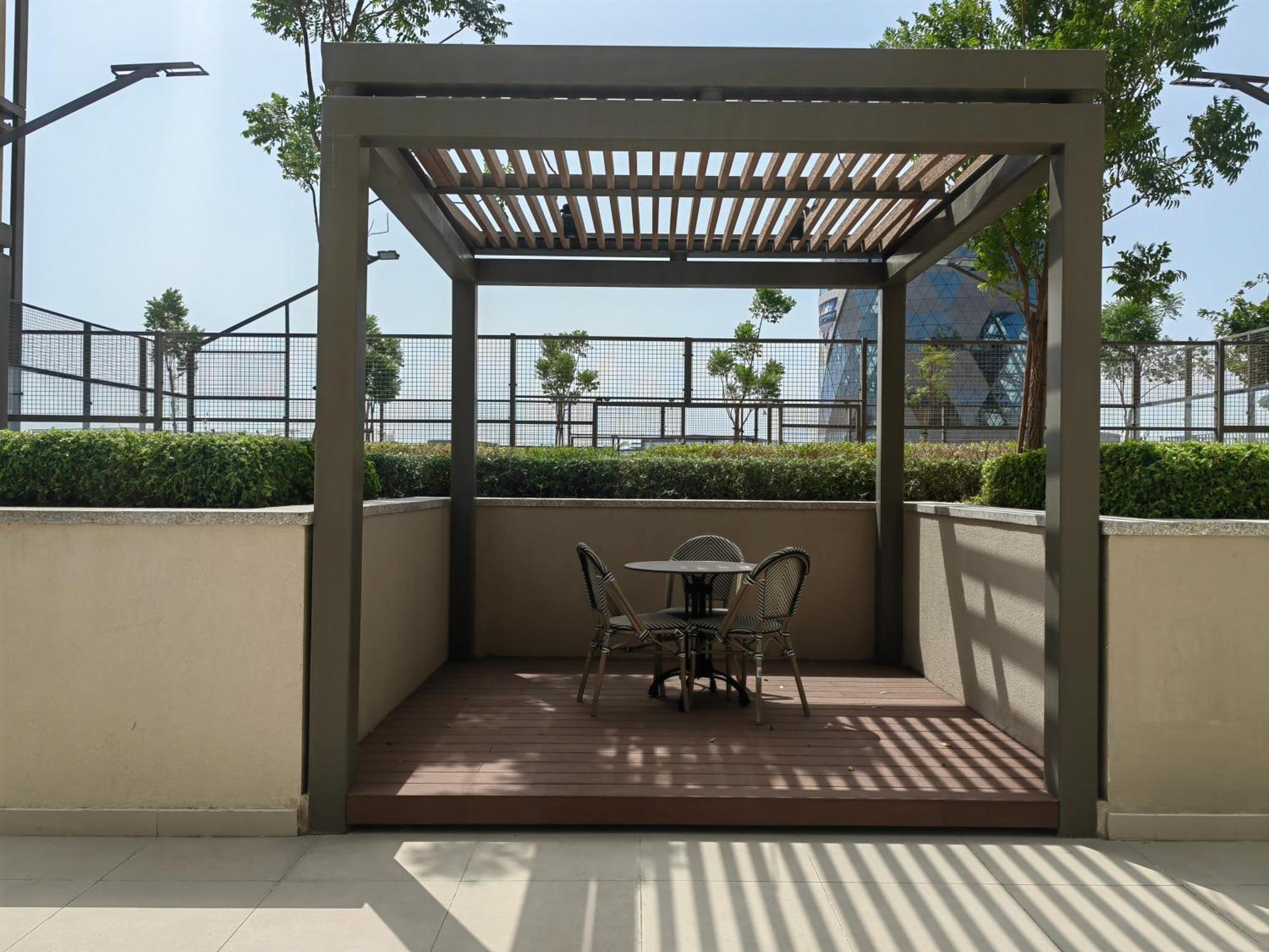 Cozy 1 Bdr With Pool And Access