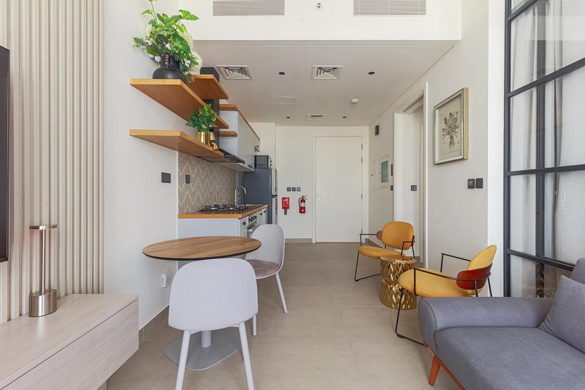 Apartment Cozy 1 Bdr With Pool And Access Dubai